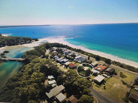 Arena Blanca Studio Apartment - Accommodation Rockhampton 0