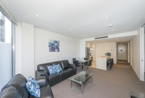 Lakefront 116 Kingston ACT - Accommodation Rockhampton 1