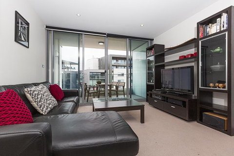 Lakefront 116 Kingston ACT - Accommodation Rockhampton 14