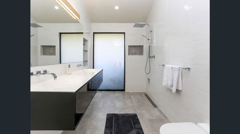 Wine Country Villas - Accommodation Rockhampton 8