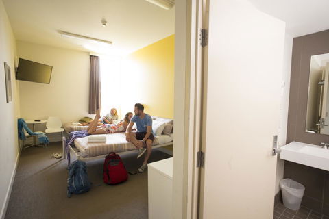YHA Sydney Harbour - Accommodation Rockhampton 4