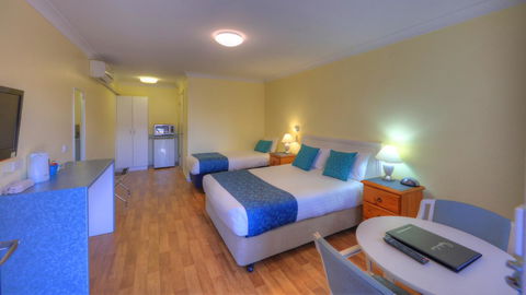 Pelican Motor Inn - Accommodation Rockhampton 5