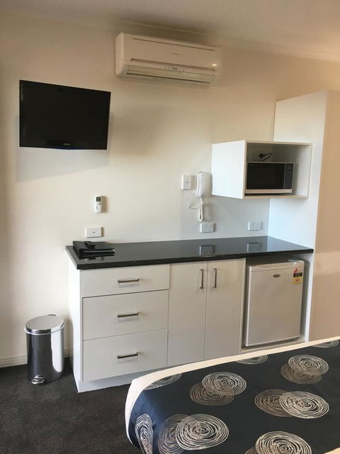 Pelican Motor Inn - Accommodation Rockhampton 8