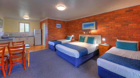 Pelican Motor Inn - Accommodation Rockhampton 4