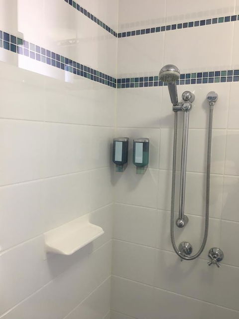 Pelican Motor Inn - Accommodation Rockhampton 12