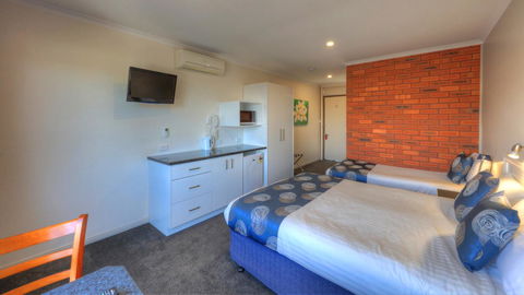Pelican Motor Inn - Accommodation Rockhampton 3