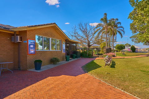 Hunter Oasis - Accommodation Rockhampton 35