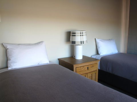 Hunter Oasis - Accommodation Rockhampton 1