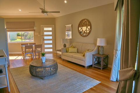 Hunter Oasis - Accommodation Rockhampton 12