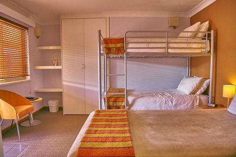Hunter Oasis - Accommodation Rockhampton 29
