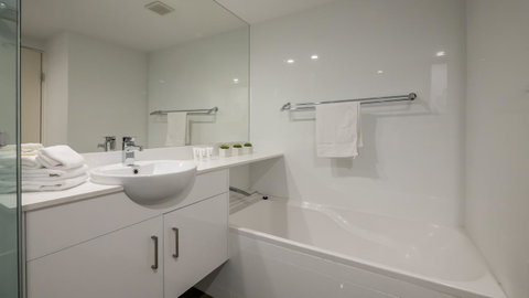 Byron Quarter Apartments - Accommodation Rockhampton 35