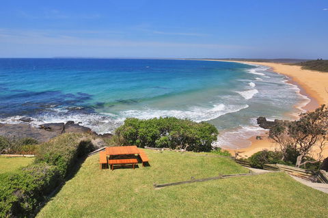 Neptune I Absolute Beachfront I Stunning Views - Accommodation Rockhampton 29