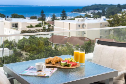 Oaks Nelson Bay Lure Suites - Accommodation Rockhampton 6