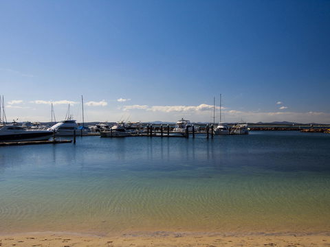 Oaks Nelson Bay Lure Suites - Accommodation Rockhampton 3