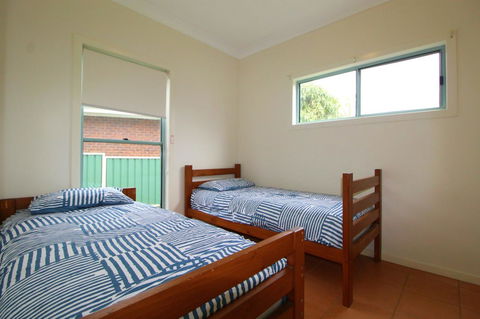 Anglesea, 17 Hodgson Street - Accommodation Rockhampton 11