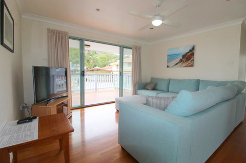 Anglesea, 17 Hodgson Street - Accommodation Rockhampton 2