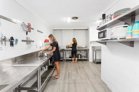 Summer House Sydney City - Formerly Sydney Backpackers - Accommodation Rockhampton 11