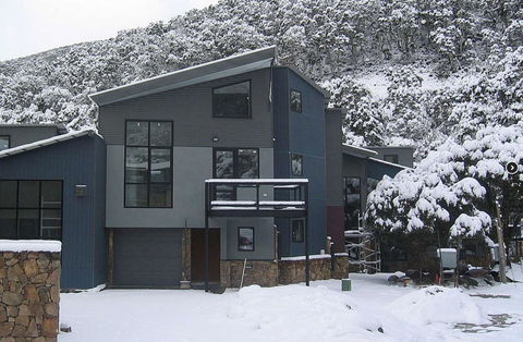 Snowstream 4 - Accommodation Rockhampton 0