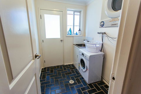 Sunbaker Pet Friendly Awards Finalist 4 Mins Walk To Culburra Beach - Accommodation Rockhampton 27