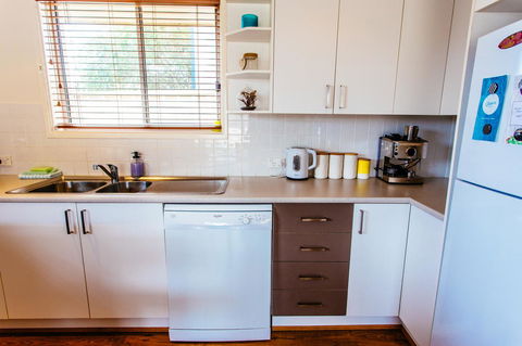 Sunbaker Pet Friendly Awards Finalist 4 Mins Walk To Culburra Beach - Accommodation Rockhampton 14