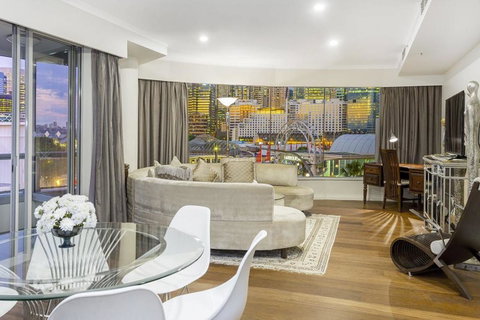 Darling Harbour ICC 3BR+PARKING+VIEWS è¾¾ä»¤æ¸¯å…¨æ™¯è±ªåŽä¸‰æˆ¿ - Accommodation Rockhampton 1