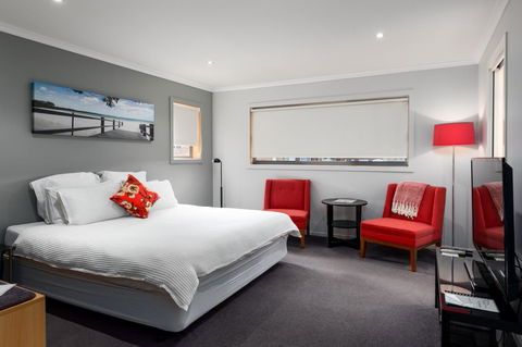 The Edgewater On Greville - Accommodation Rockhampton 4