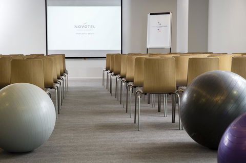 Novotel Newcastle Beach - Accommodation Rockhampton 20