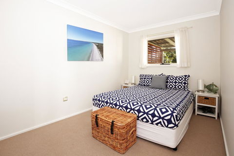 Hayes Beach House I Award Winner I 4 Mins To Beach - Accommodation Rockhampton 4