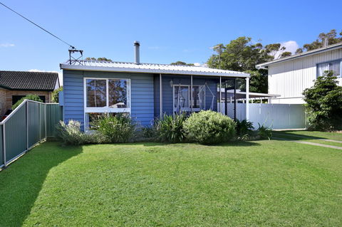 Hayes Beach House I Award Winner I 4 Mins To Beach - Accommodation Rockhampton 19