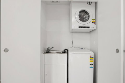 Wyndel Apartments St Leonards 6Atch - Accommodation Rockhampton 4
