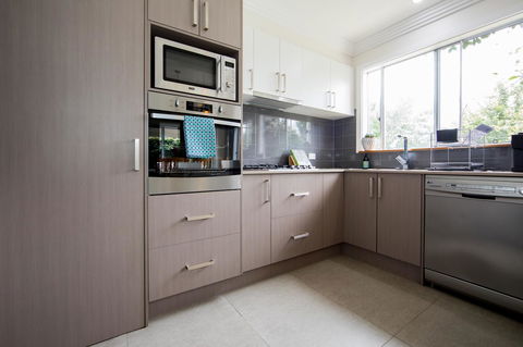 Armidale Cottage - House 2 - Accommodation Rockhampton 15