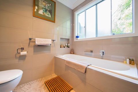 Armidale Cottage - House 2 - Accommodation Rockhampton 28