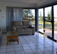 Oxley 8 at Tuncurry - Accommodation Rockhampton