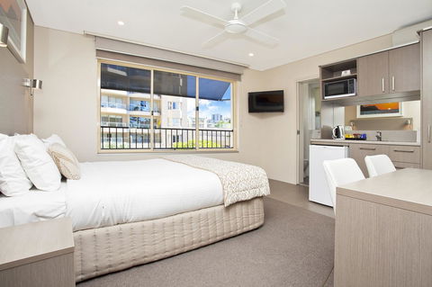 Manly Paradise Motel & Apartments - Accommodation Rockhampton 14