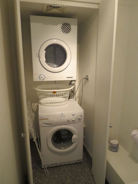 Manly Paradise Motel & Apartments - Accommodation Rockhampton 24