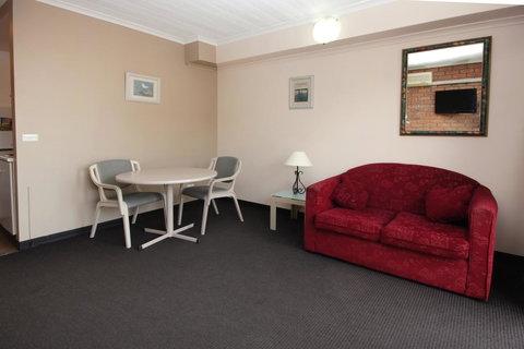 Sapphire Waters Motor Inn - Accommodation Rockhampton 13
