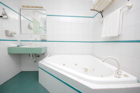 Sapphire Waters Motor Inn - Accommodation Rockhampton 7