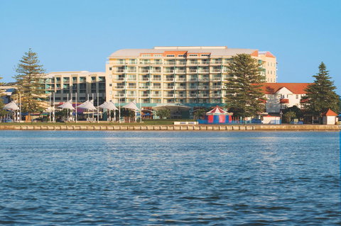 Oaks The Entrance Waterfront Suites - Accommodation Rockhampton 9