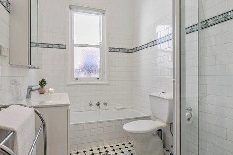 Oversized 2 Bedroom Manly Beach House - Accommodation Rockhampton 8
