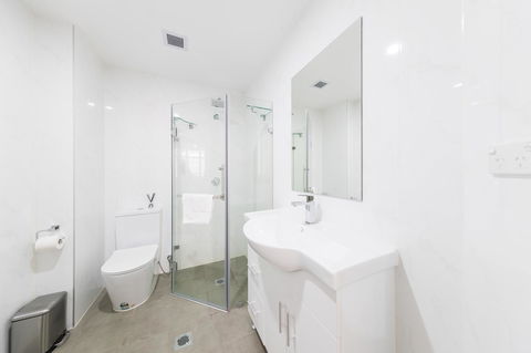 Dixon Residences - Accommodation Rockhampton 13