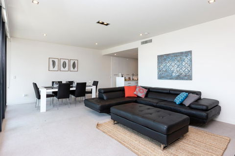 Brand New Executive Apartment - Accommodation Rockhampton 1