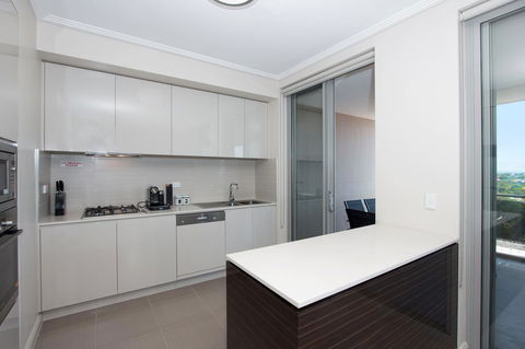 The Junction Palais - Modern And Spacious 2BR Bondi Junction Apartment Close To Everything - Accommodation Rockhampton 8