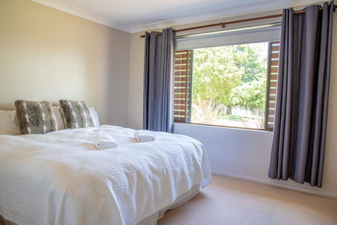 Belmont - Accommodation Rockhampton 2