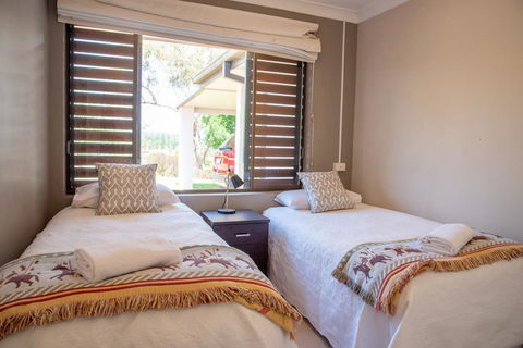 Belmont - Accommodation Rockhampton 7