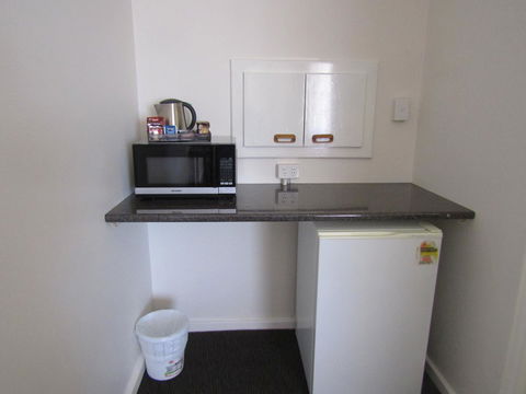 Allonville Gardens Motel - Accommodation Rockhampton 16