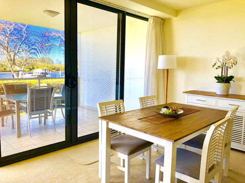 Boathouse Resort (Water Front) - Accommodation Rockhampton 2