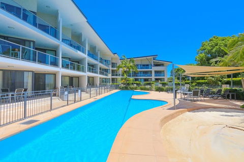Boathouse Resort (Water Front) - Accommodation Rockhampton 14