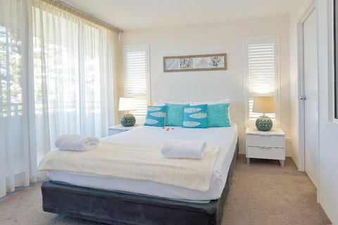 Boathouse Resort (Water Front) - Accommodation Rockhampton 19