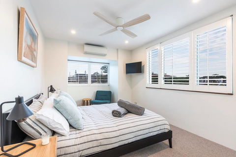 Nobbs Â· Executive 2 Storey Sydney Apartment With Pool - Accommodation Rockhampton 6