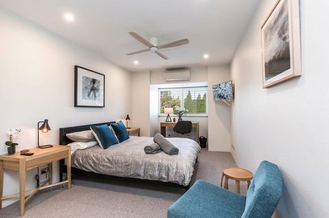 Nobbs Â· Executive 2 Storey Sydney Apartment With Pool - Accommodation Rockhampton 5